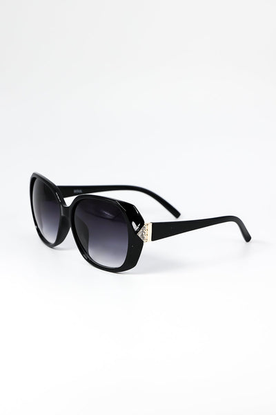 Carraig Donn Black Diamante Detail Sunglasses
