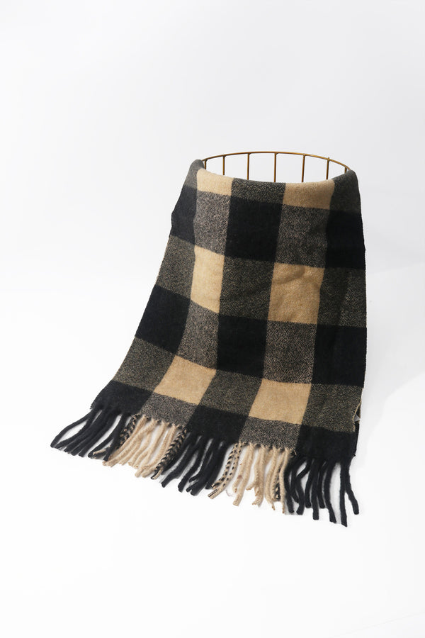 Black & Cream Knitted Check Scarf