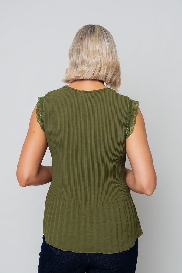 Green Sleeveless Lace Trim Pleat Top