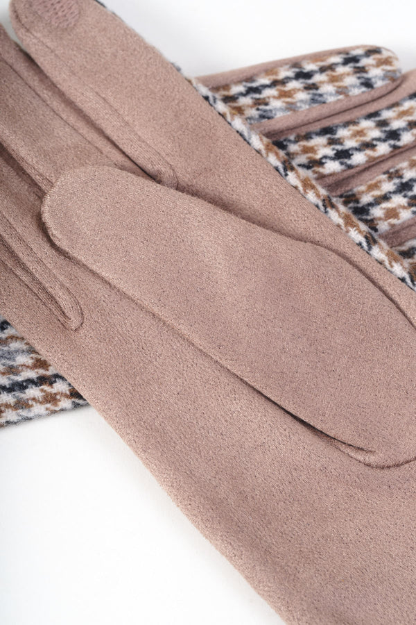 Carraig Donn Beige & Brown Houndstooth Pattern Gloves