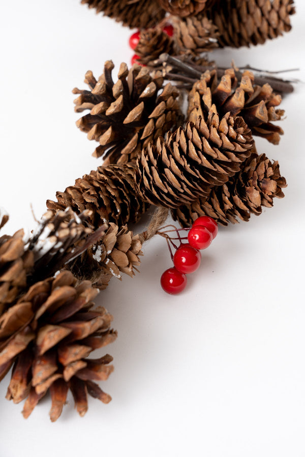Carraig Donn Berry Garland