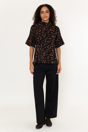 Carraig Donn Black Animal Jacquard Short Sleeved Knitted Top