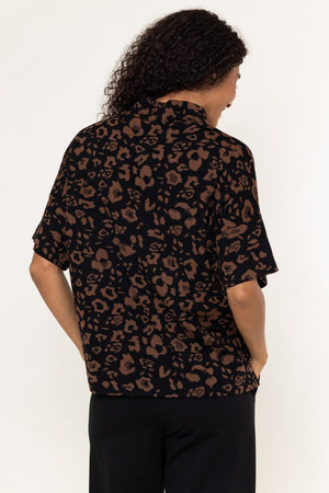 Carraig Donn Black Animal Jacquard Short Sleeved Knitted Top