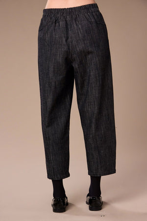 Carraig Donn Black Cropped Slouch Jean