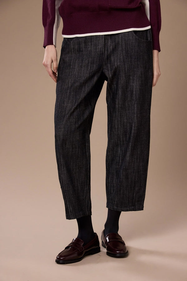 Carraig Donn Black Cropped Slouch Jean