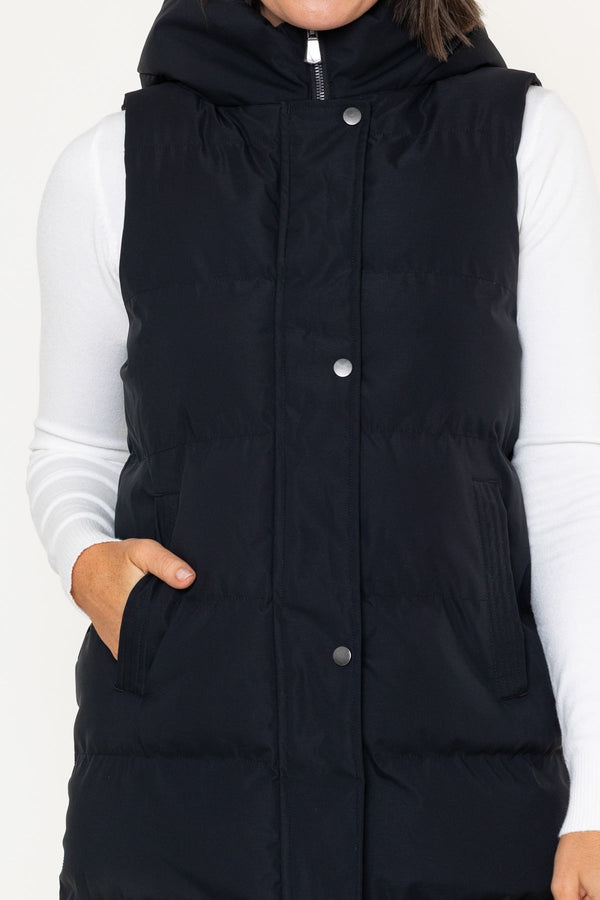 Carraig Donn Black Shell Longline Quilted Hooded Gilet