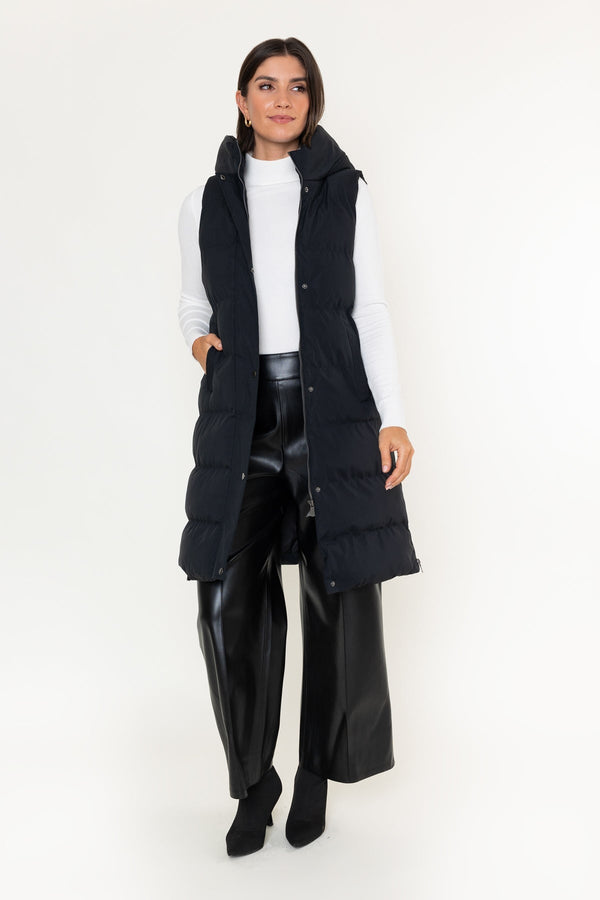 Carraig Donn Black Shell Longline Quilted Hooded Gilet