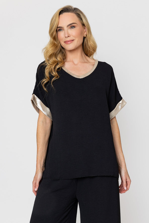 Carraig Donn Black Top with Gold Trim