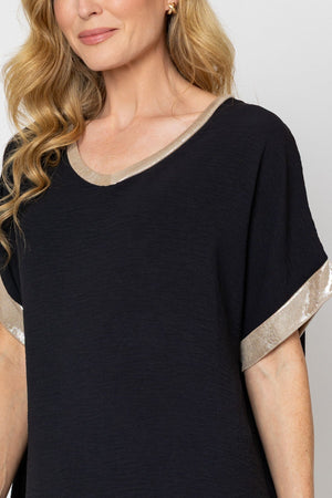 Carraig Donn Black Top with Gold Trim