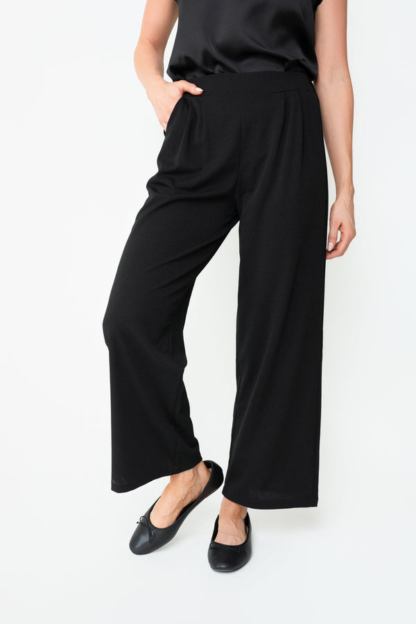 Carraig Donn Black Viscose Blend High Waisted Wide Leg Trousers