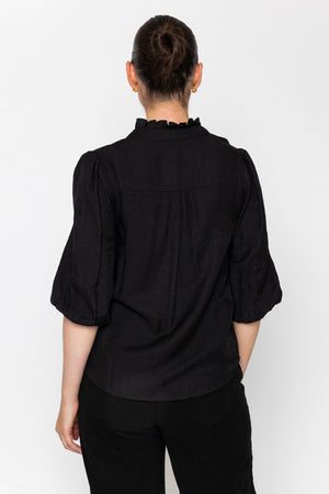 Carraig Donn Black & White Embroidered Detail 3/4 Sleeve Blouse