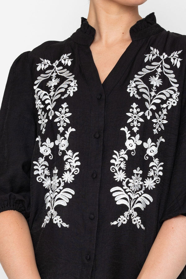 Carraig Donn Black & White Embroidered Detail 3/4 Sleeve Blouse