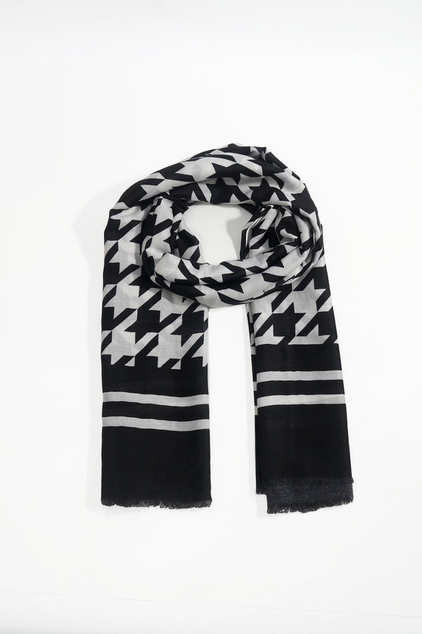 Carraig Donn Black & White Houndstooth Print Viscose Scarf