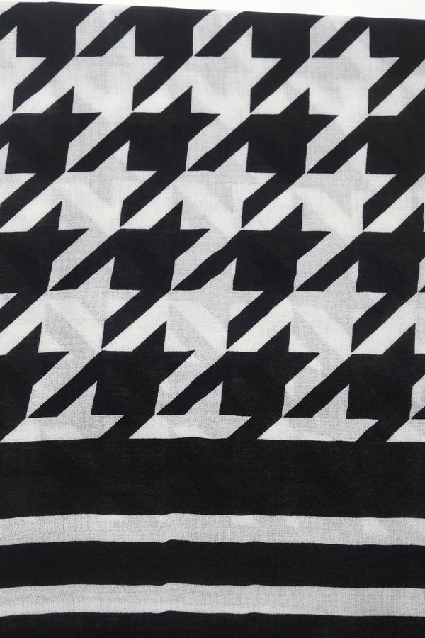 Carraig Donn Black & White Houndstooth Print Viscose Scarf