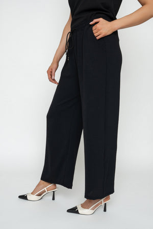 Carraig Donn Black Wide Leg Crinkle Trousers