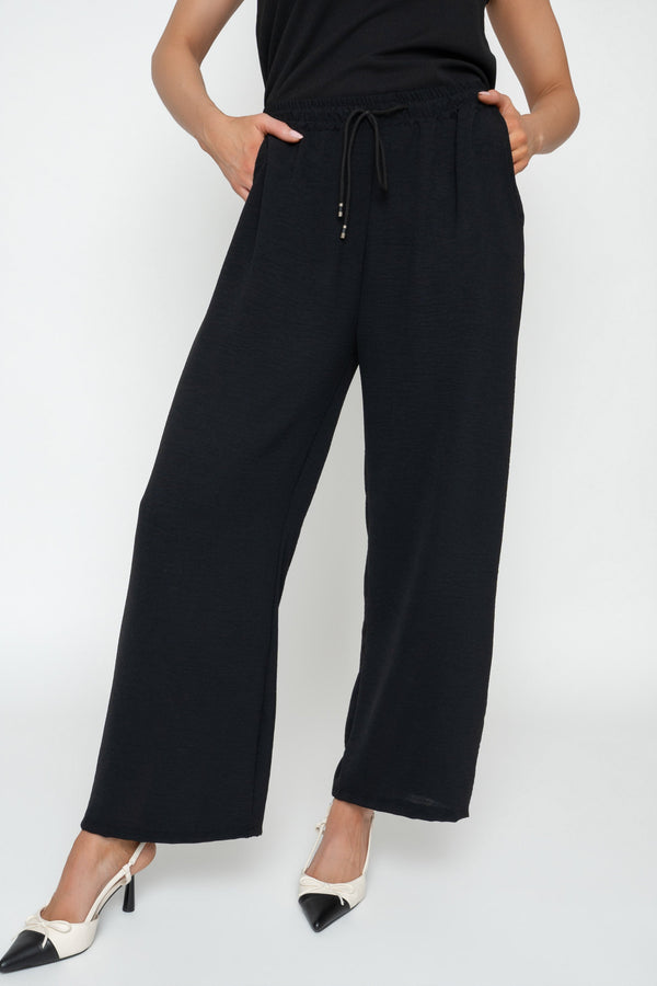 Carraig Donn Black Wide Leg Crinkle Trousers