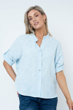Carraig Donn Blue Print Button Down 3/4 Sleeve Blouse