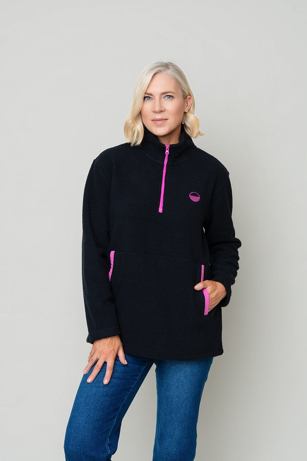 Carraig Donn Bronagh Fleece With Contrast Zip & Pockets in Black