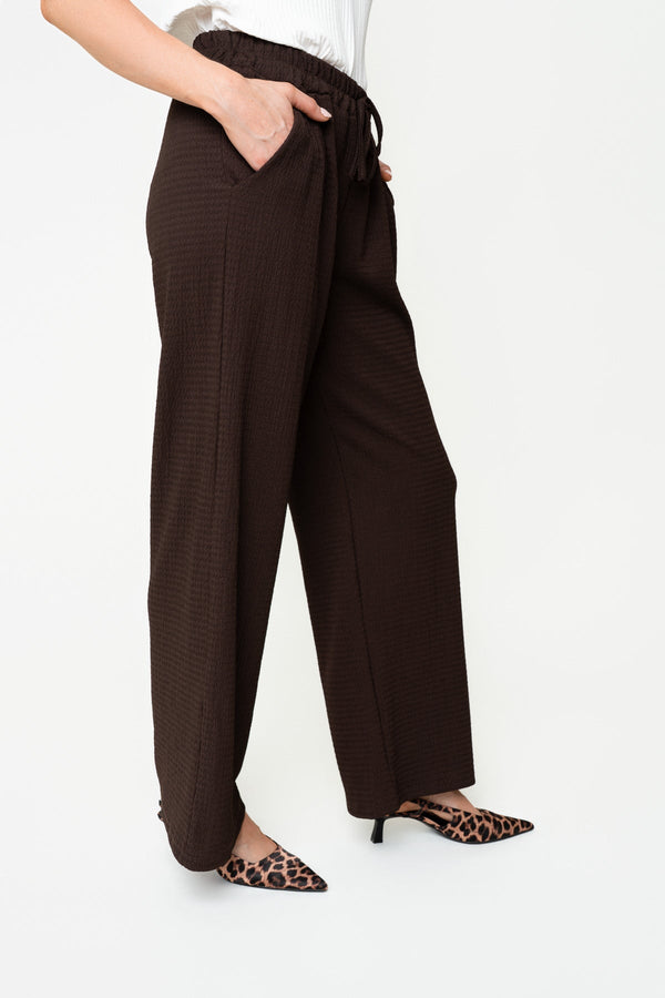 Carraig Donn Brown Crinkle Crepe Drawstring Wide Leg Trousers