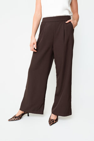 Carraig Donn Brown Viscose High Waisted Front Pleat Wide Leg Trousers