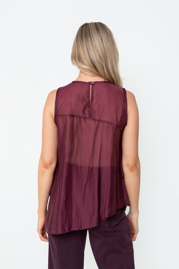 Carraig Donn Burgundy Lyocell Blend Tiered Round Neck Sleeveless Top