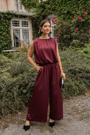 Carraig Donn Burgundy Sateen Sleeveless Blouson Top