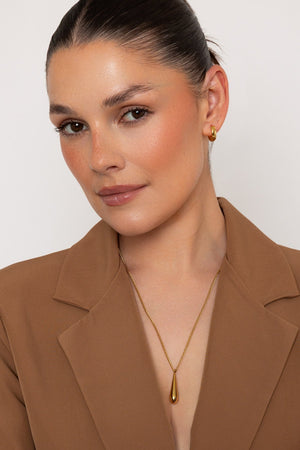 Carraig Donn Aliya Gold Teardrop Pendant