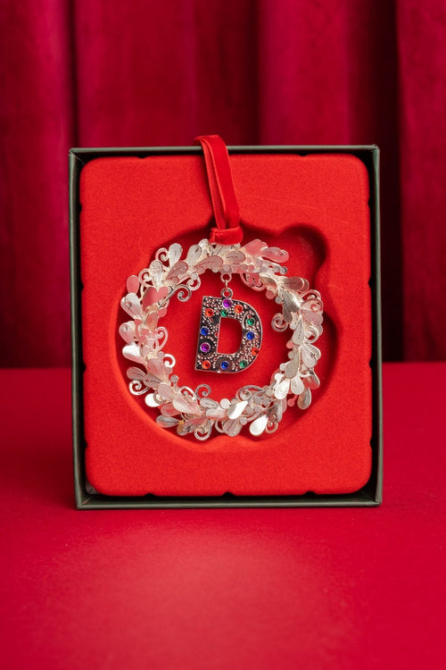 Carraig Donn Alphabet Wreath D