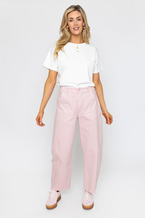 Carraig Donn Barrel Leg Jeans in Pink