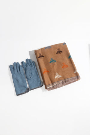 Carraig Donn Bee Scarf And Glove Gift Set in Brown
