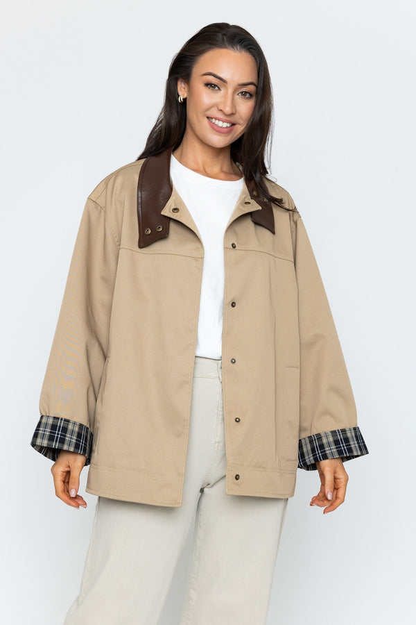 Carraig Donn Beige Walking Jacket