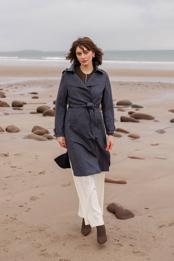 Carraig Donn Belted Twill Trench Coat in Navy