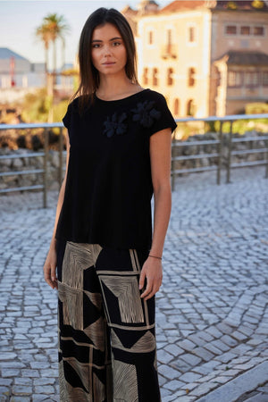 Carraig Donn Black 3D Flower Short Sleeve Top