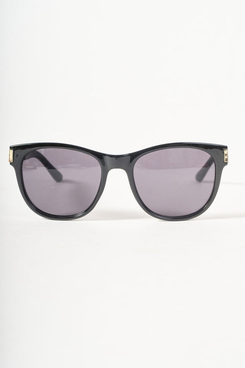 Carraig Donn Black Classic Frame Sunglasses