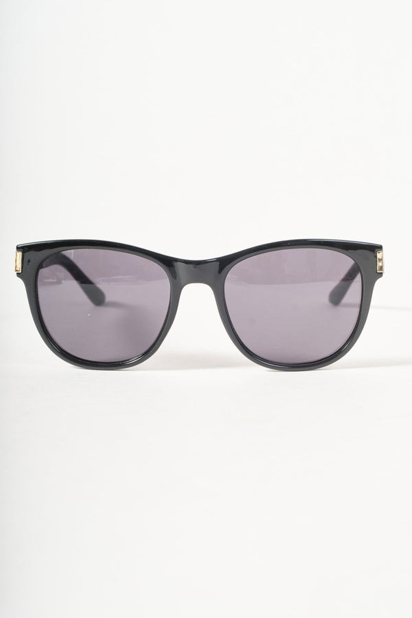 Carraig Donn Black Classic Frame Sunglasses