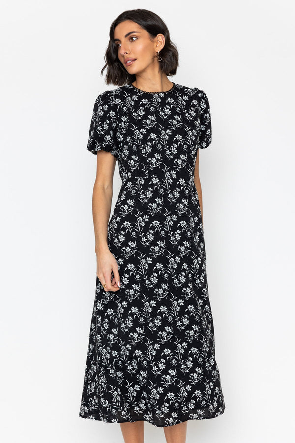 Carraig Donn Black Floral Puff Sleeve Midi Dress