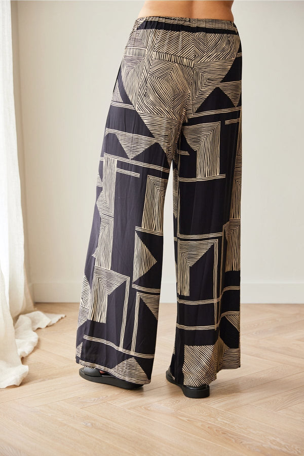 Carraig Donn Black Geometric Print Trousers