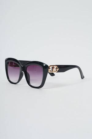 Carraig Donn Black Link Detail Cateye Sunglasses