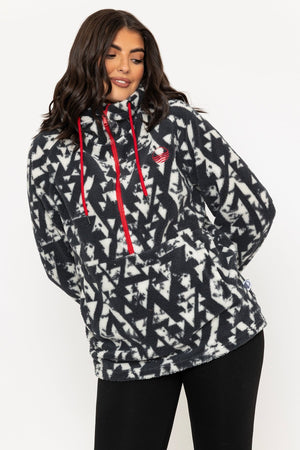 Carraig Donn Black Printed Teddy Fleece