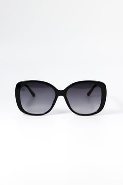 Carraig Donn Black Sunglasses with Links Detail on Arms