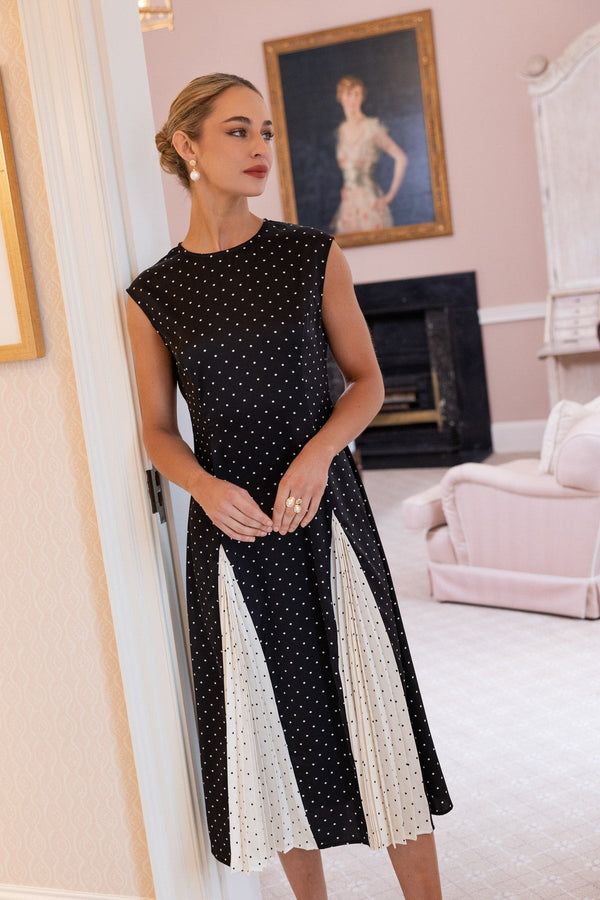 Carraig Donn Black & White Contrast Polka Dot Midi Dress
