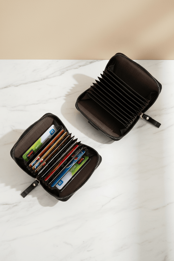 Carraig Donn Black Zip Tab Purse