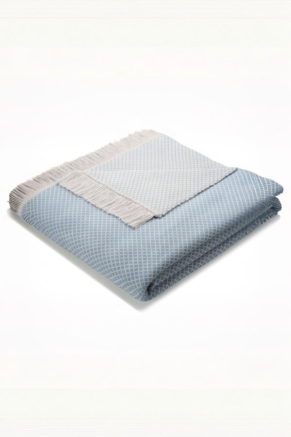 Carraig Donn Blue Textured Blacket With Fringes 140X180Cm