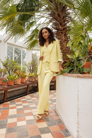 Carraig Donn Boyfriend Blazer in Yellow