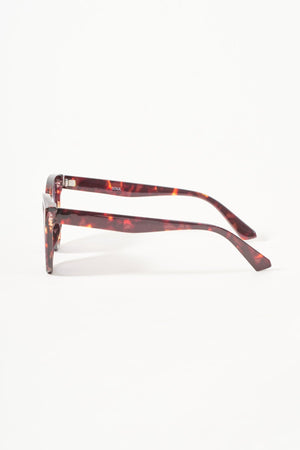 Carraig Donn Brown Tortoiseshell Cateye Sunglasses
