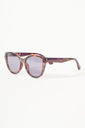 Carraig Donn Brown Tortoiseshell Cateye Sunglasses
