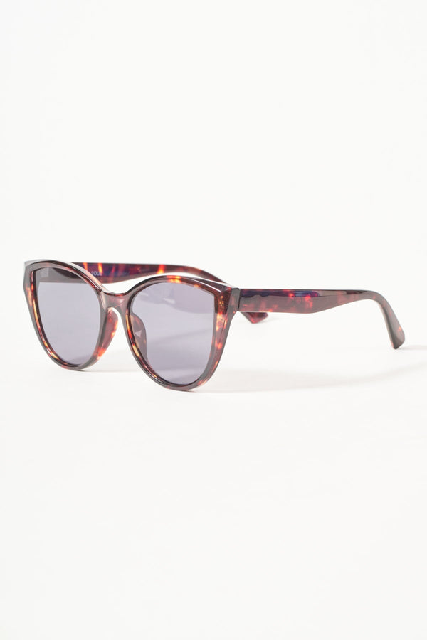 Carraig Donn Brown Tortoiseshell Cateye Sunglasses