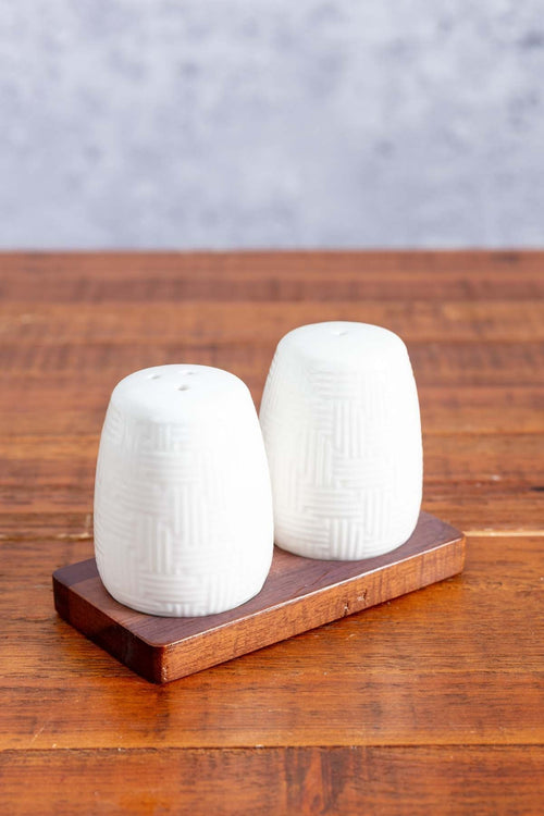 Cable Knit Salt & Pepper