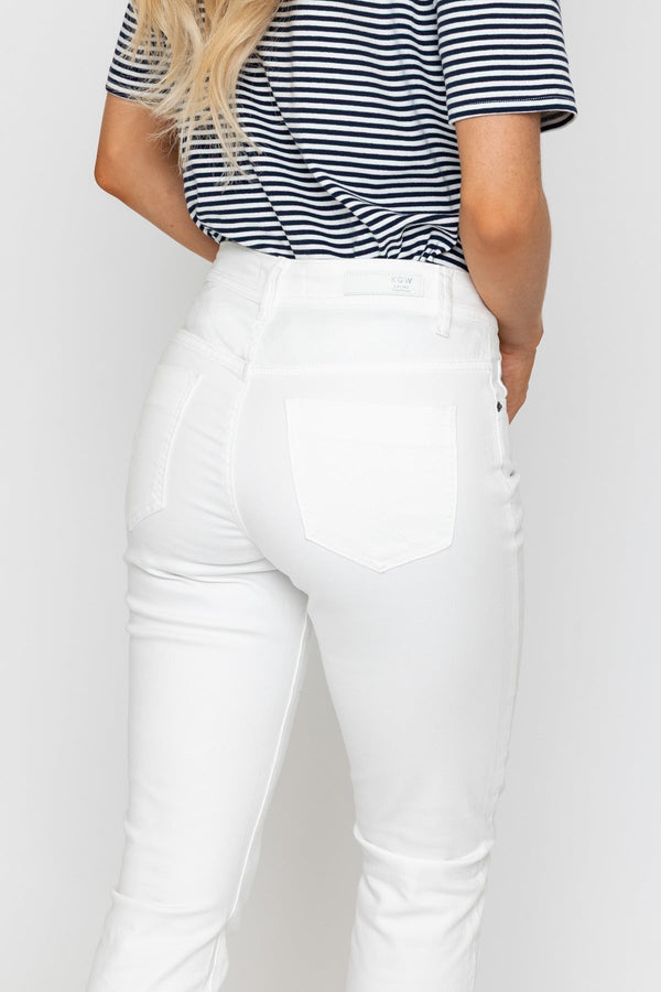 Carraig Donn Celine Casual Jeans in Ecru