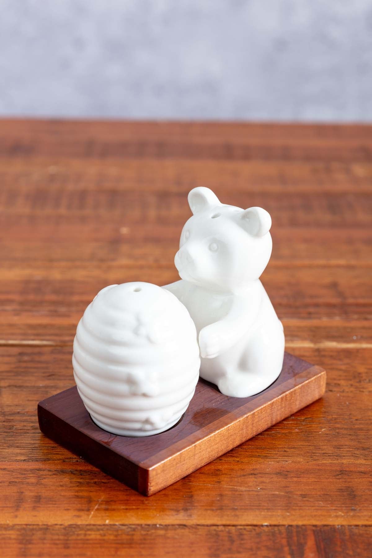 Ceramic Bear Salt & Pepper Shaker Set | Tableware – Carraig Donn